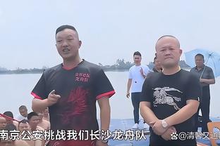 世体：巴萨的确想签阿马杜-奥纳纳，也想在冬窗租1名中场支点球员